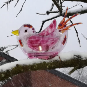 Glasvogel im Fusingverfahren hält auch den Wetterbedingungen im Winter stand